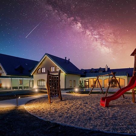 Hotel Demanova **** Liptovský Mikuláš Dış mekan fotoğraf